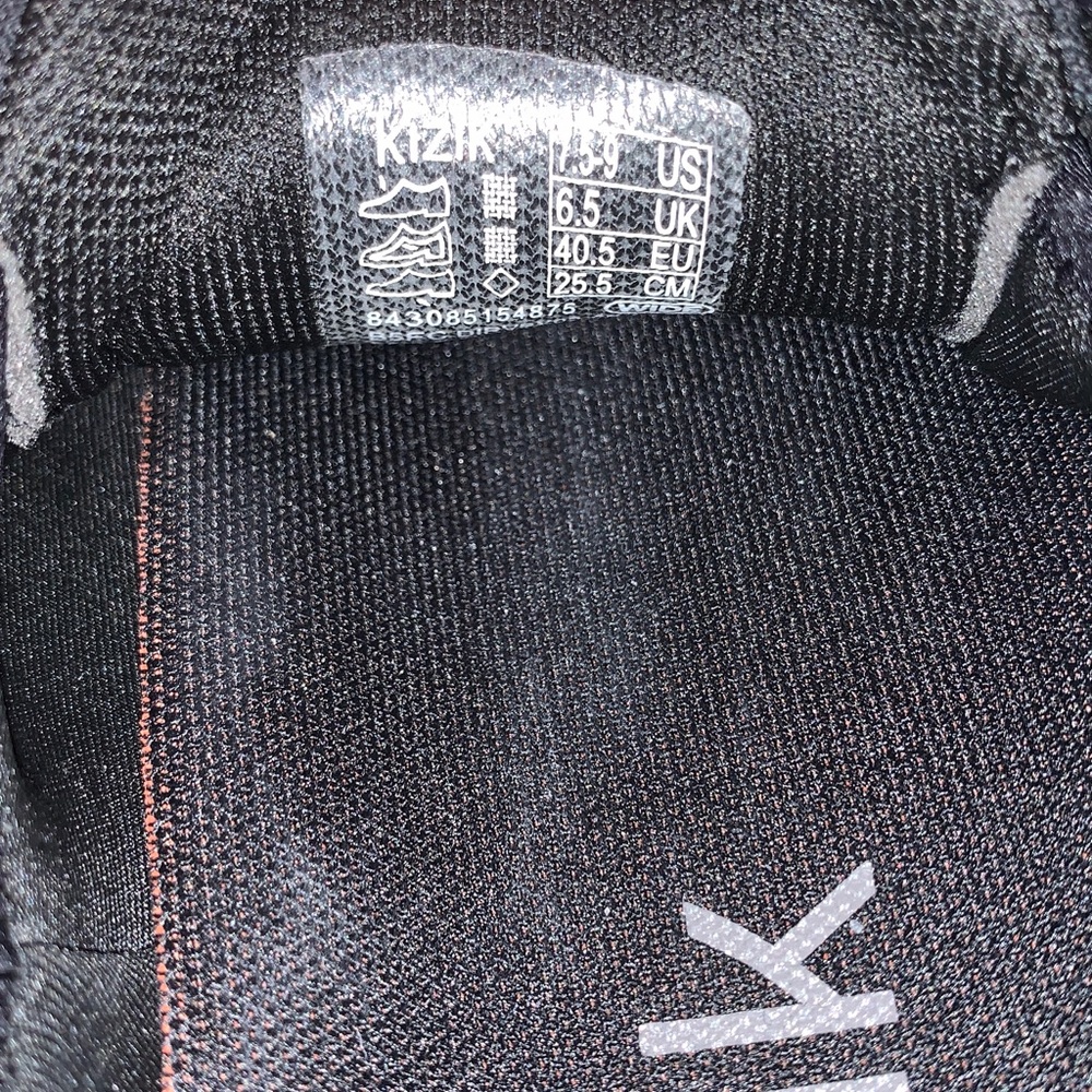 KIZIK IRVINE BRAND NEW SIZE 9 HANDS FREE ATHLETIC SHOES - Picture 6 of 16